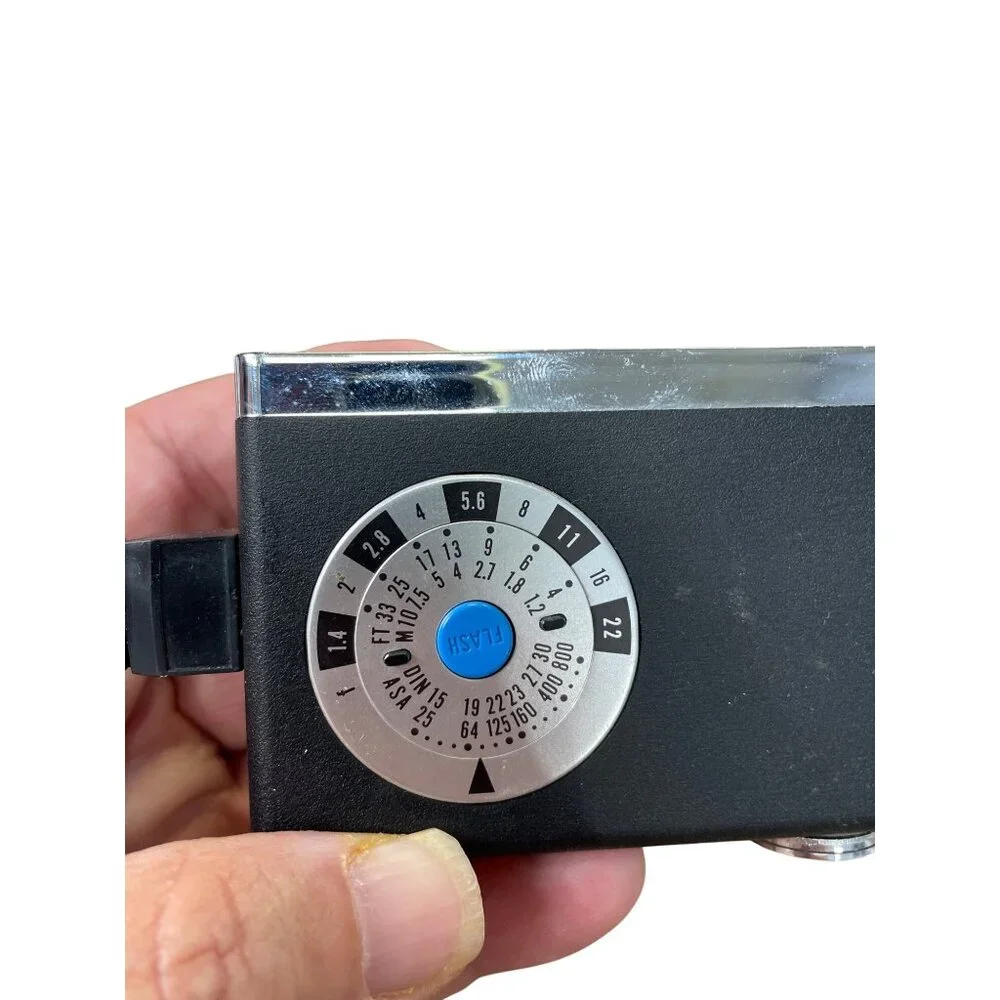 Vintage Vivitar 160 vintage Electronic Flash 117v/ 60HS 30Va Unit SKU 8800